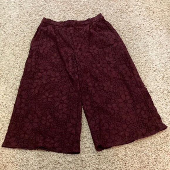 Zara Womens Lace floral Culottes Trousers Pants Wide Leg Burgundy Medium - Picture 3 of 5
